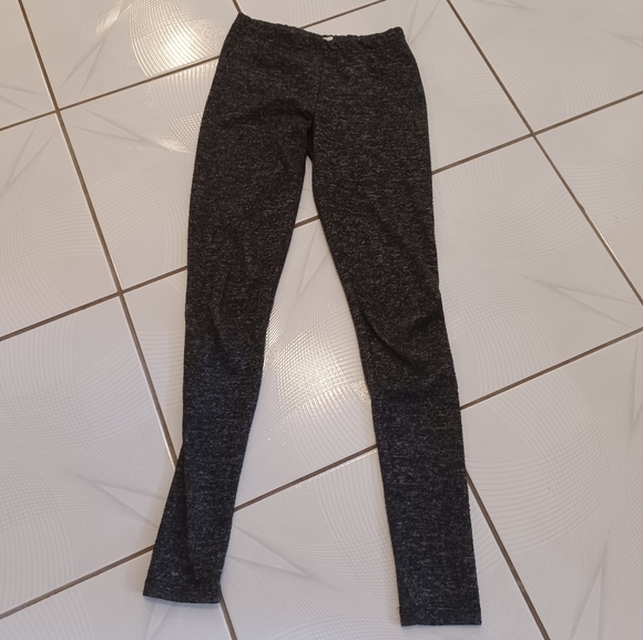 $4 Add-on Grayish Black Heathered Leggings - Size Small (Girl) - Picture 2 of 6